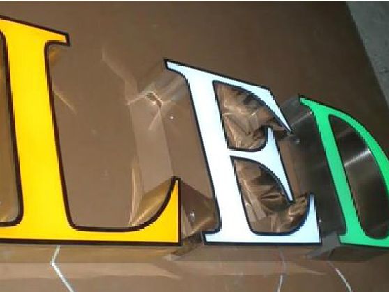 福清介绍LED招牌的基础知识。